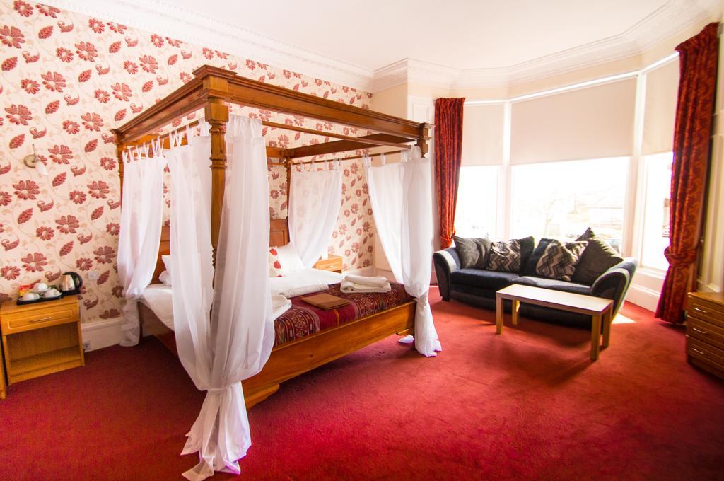 Royal Mackintosh Hotel Данбар Номер фото